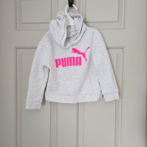 2/$15 Puma sweater size 2 - Picture 1 of 4